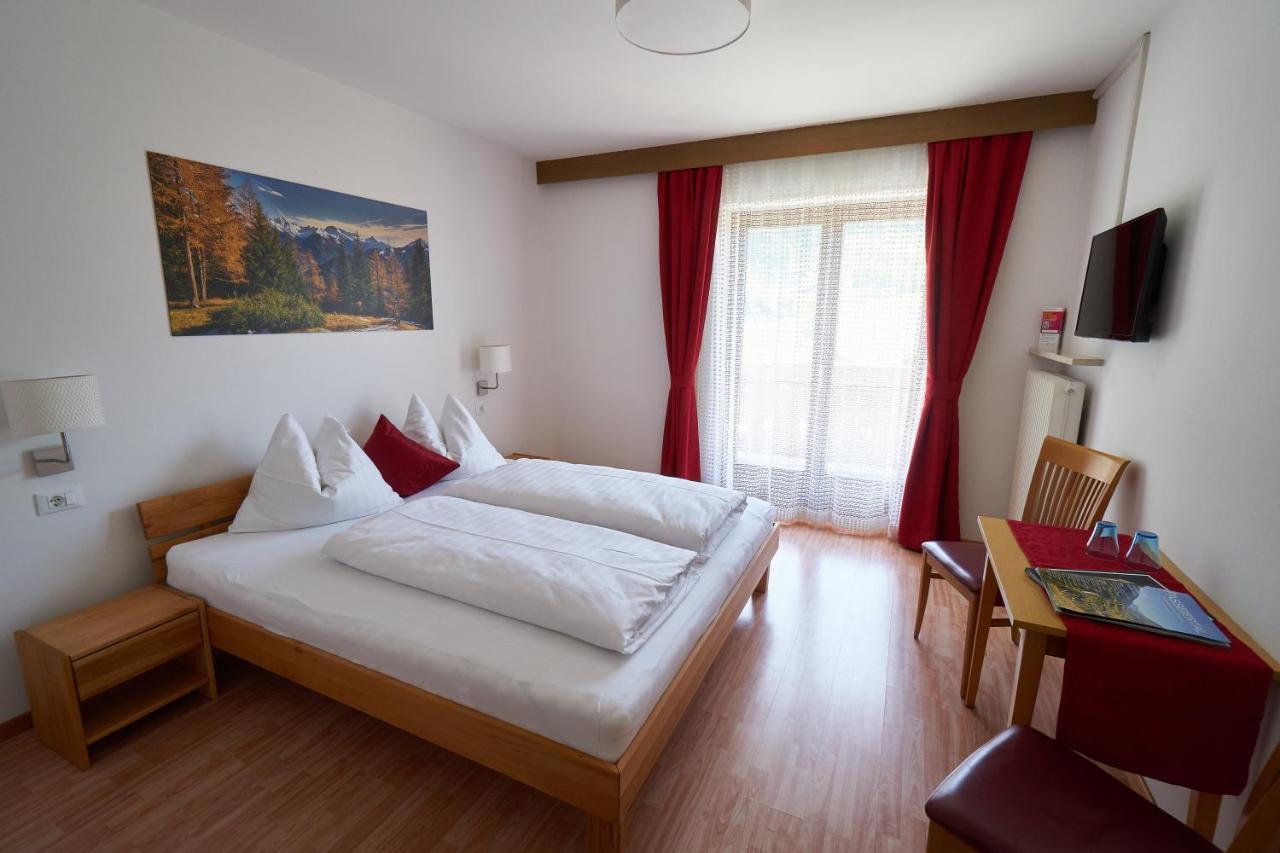 Privatpension Bergkristall San Martino di Castrozza Eksteriør billede